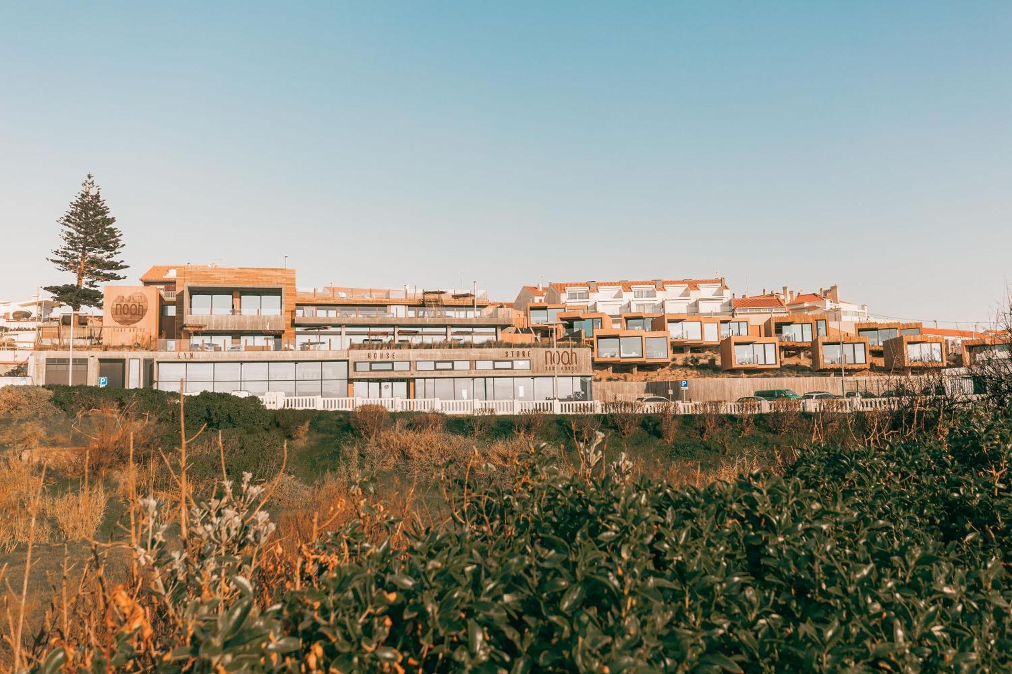 Готель Noah Surf House Portugal Санта-Круш Екстер'єр фото