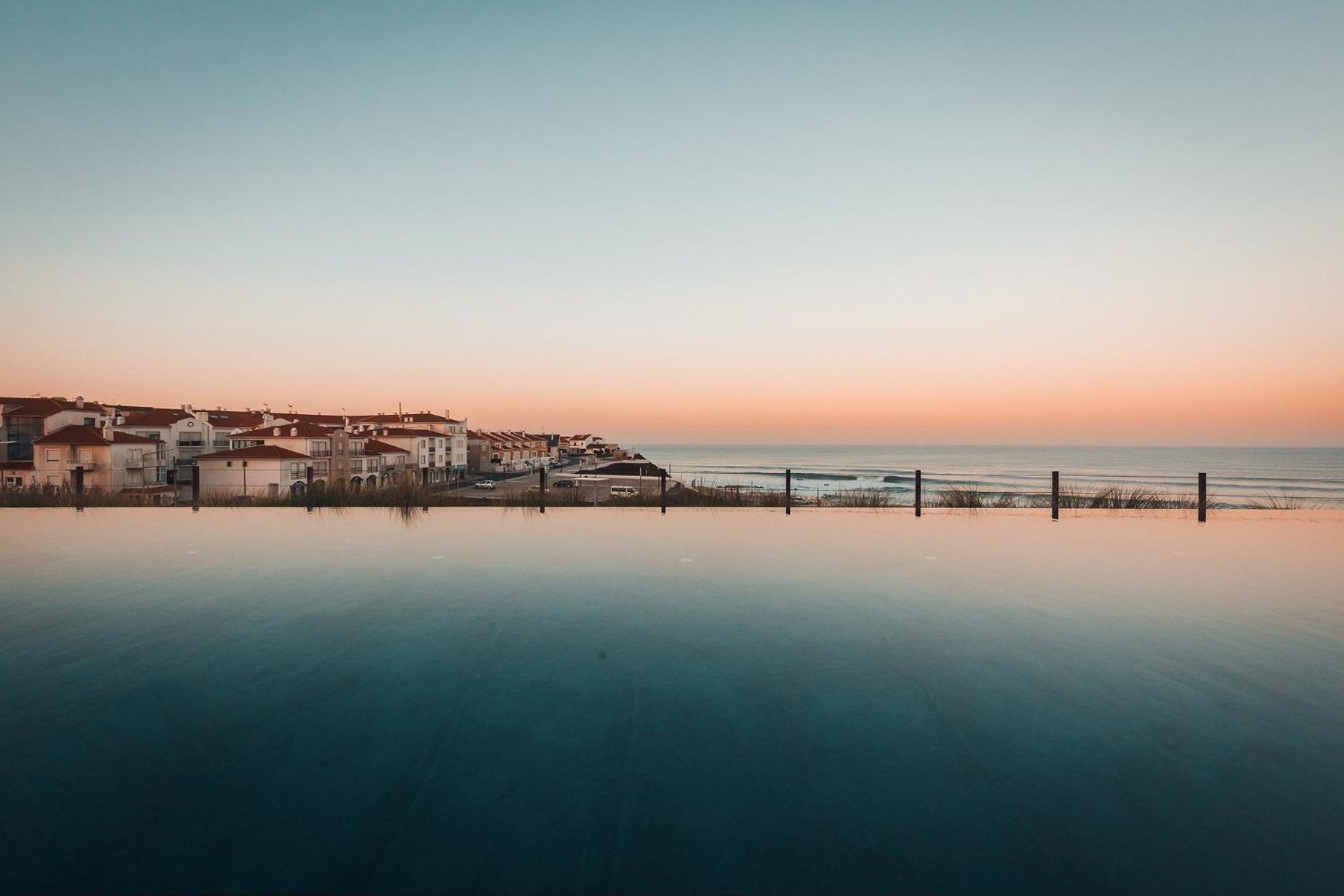 Готель Noah Surf House Portugal Санта-Круш Екстер'єр фото