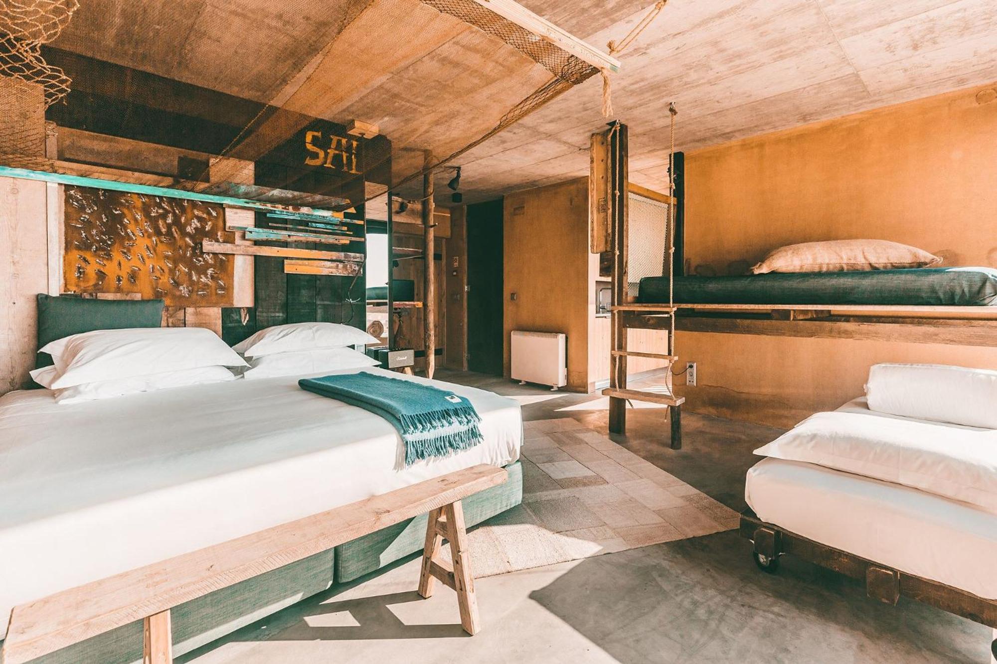 Готель Noah Surf House Portugal Санта-Круш Номер фото